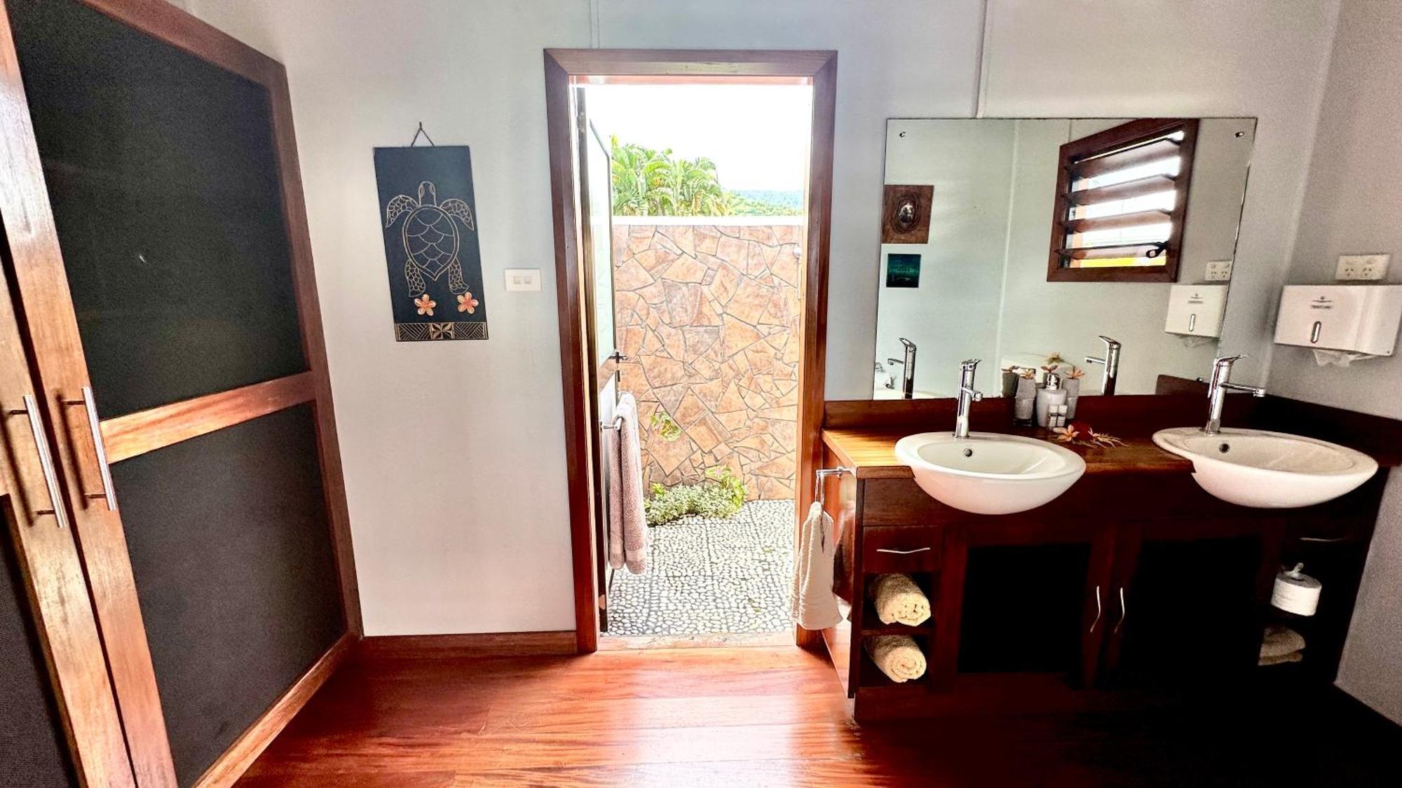 Aroha Taveuni Beachfront Bures Waiyevo Ngoại thất bức ảnh